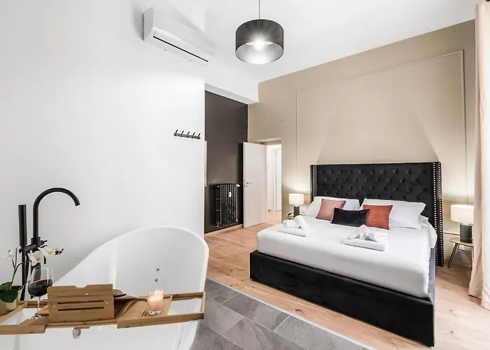 4 Bedrooms, Luxury 5 Minutes From The Colosseum Jacuzzi *