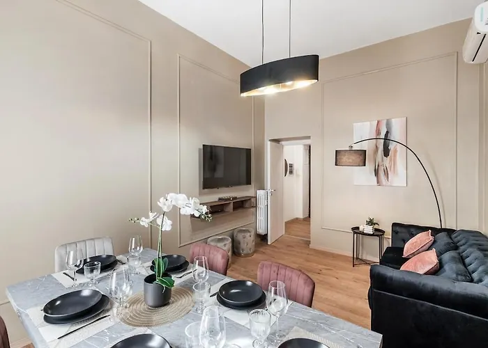 Apartment 4 Bedrooms, Luxury 5 Minutes From The Colosseum Jacuzzi Rom