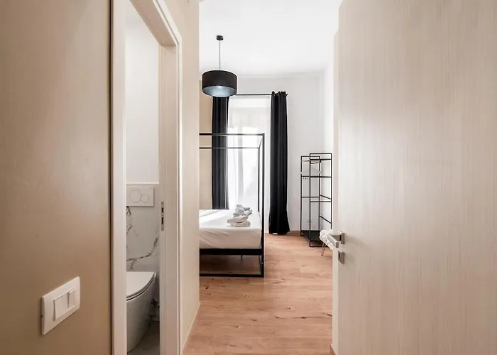 4 Bedrooms, Luxury 5 Minutes From The Colosseum Jacuzzi