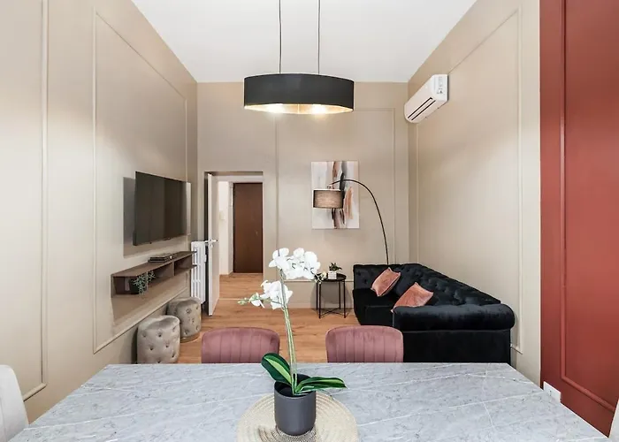 Apartment 4 Bedrooms, Luxury 5 Minutes From The Colosseum Jacuzzi