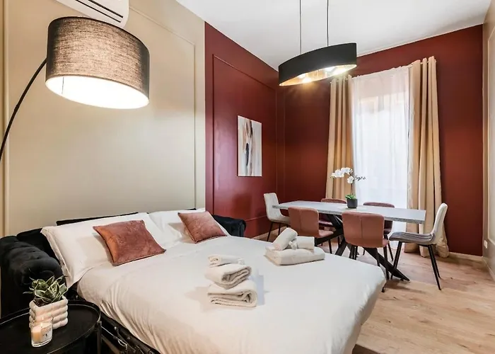 Apartment 4 Bedrooms, Luxury 5 Minutes From The Colosseum Jacuzzi